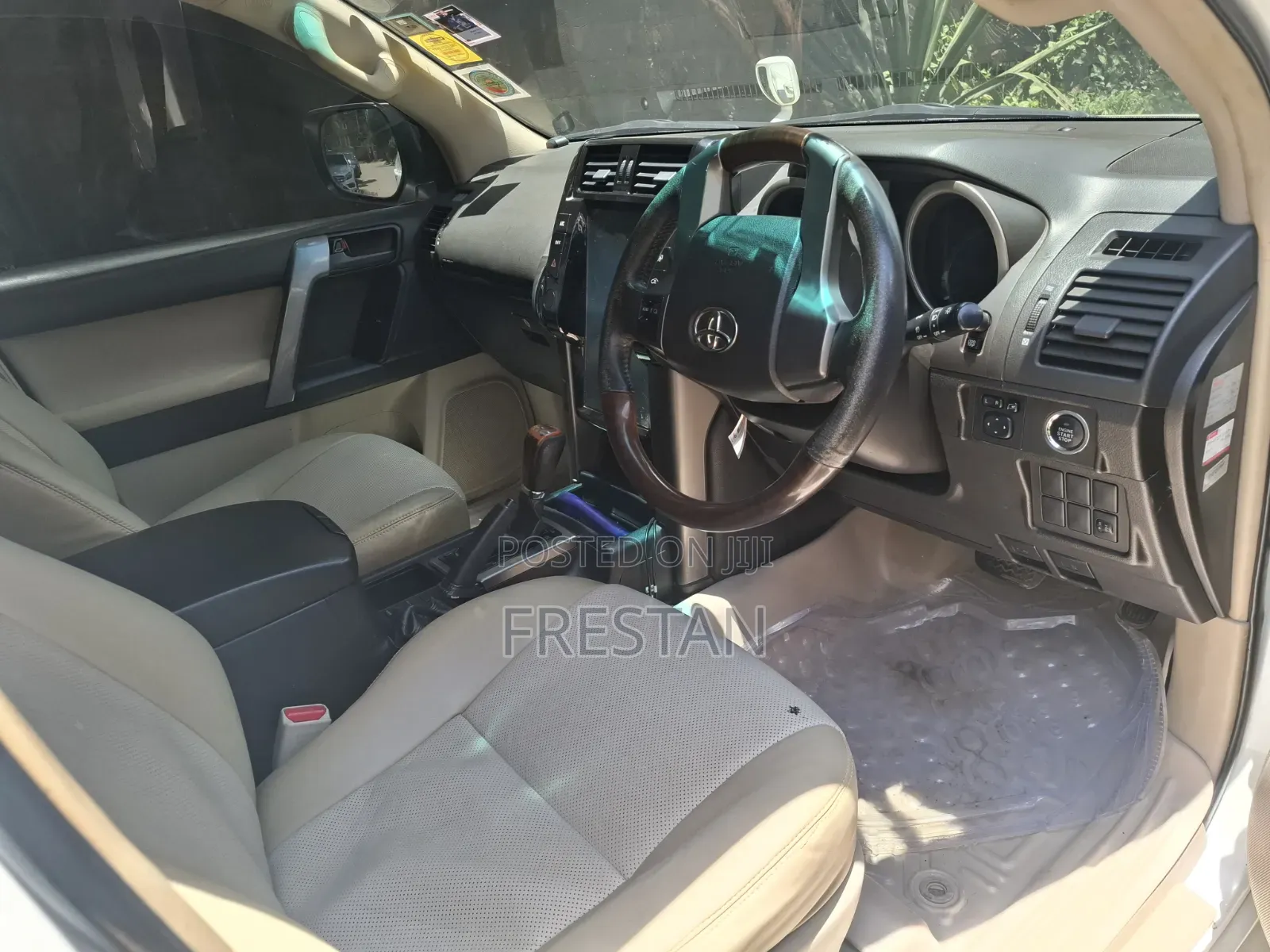 Toyota Land Cruiser Prado 2012 White