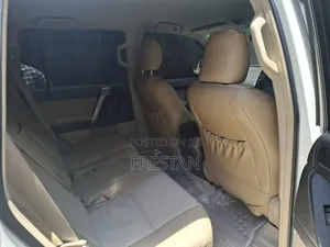 Toyota Land Cruiser Prado 2012 White