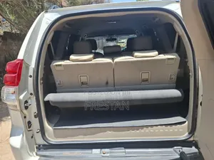 Toyota Land Cruiser Prado 2012 White