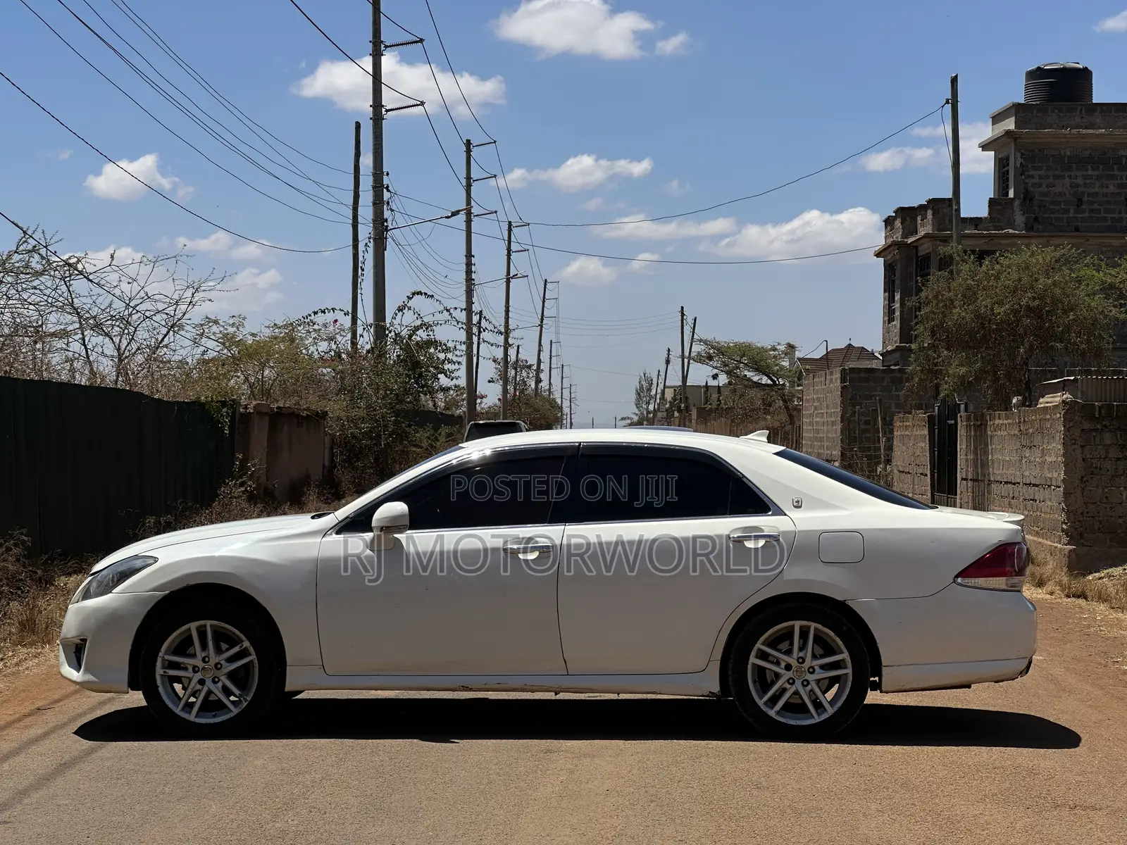 Toyota Crown 2012 White