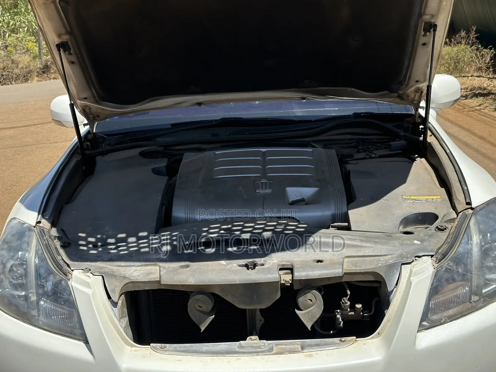 Toyota Crown 2012 White
