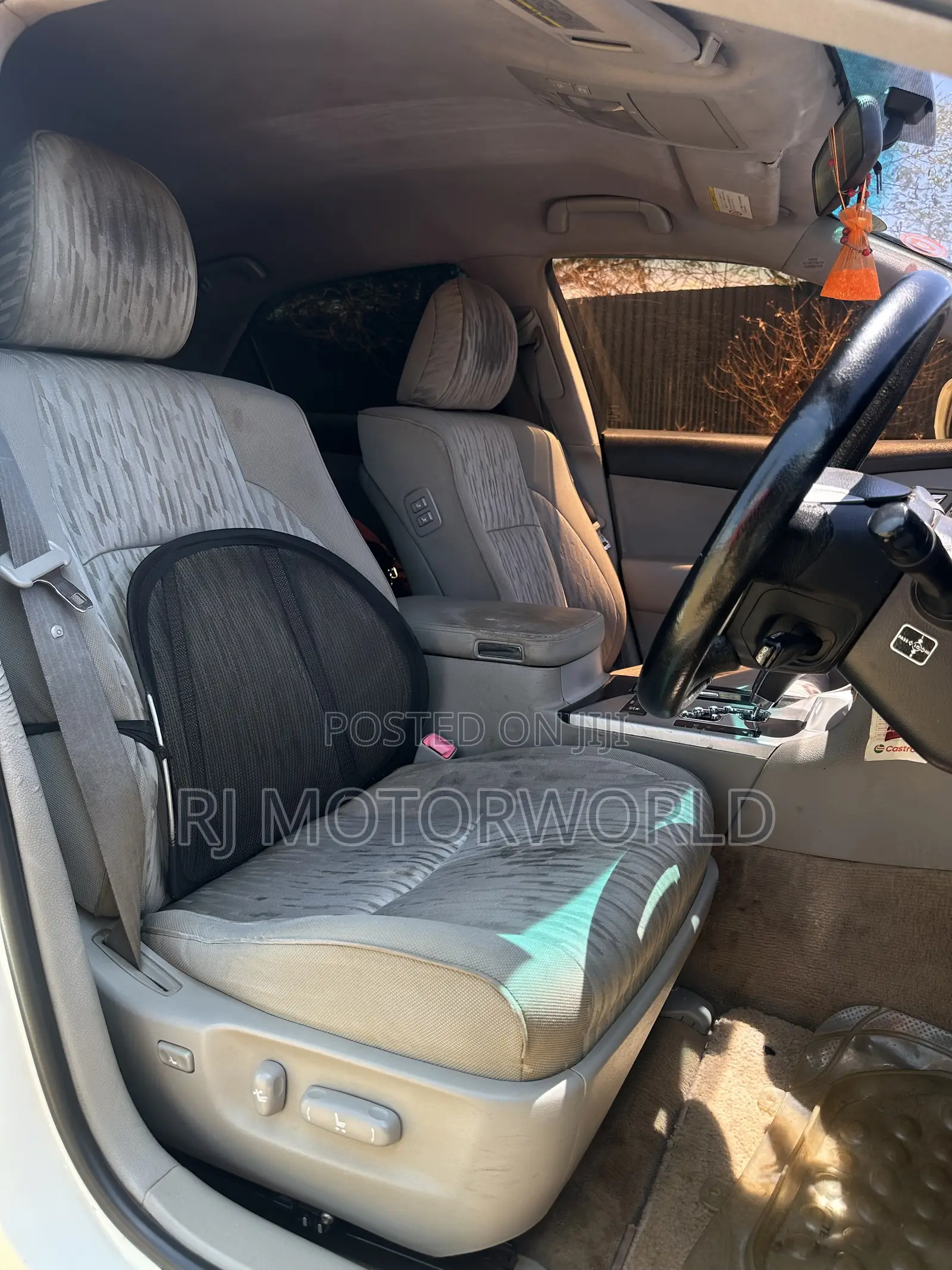 Toyota Crown 2012 White