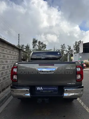 Toyota Hilux 2021