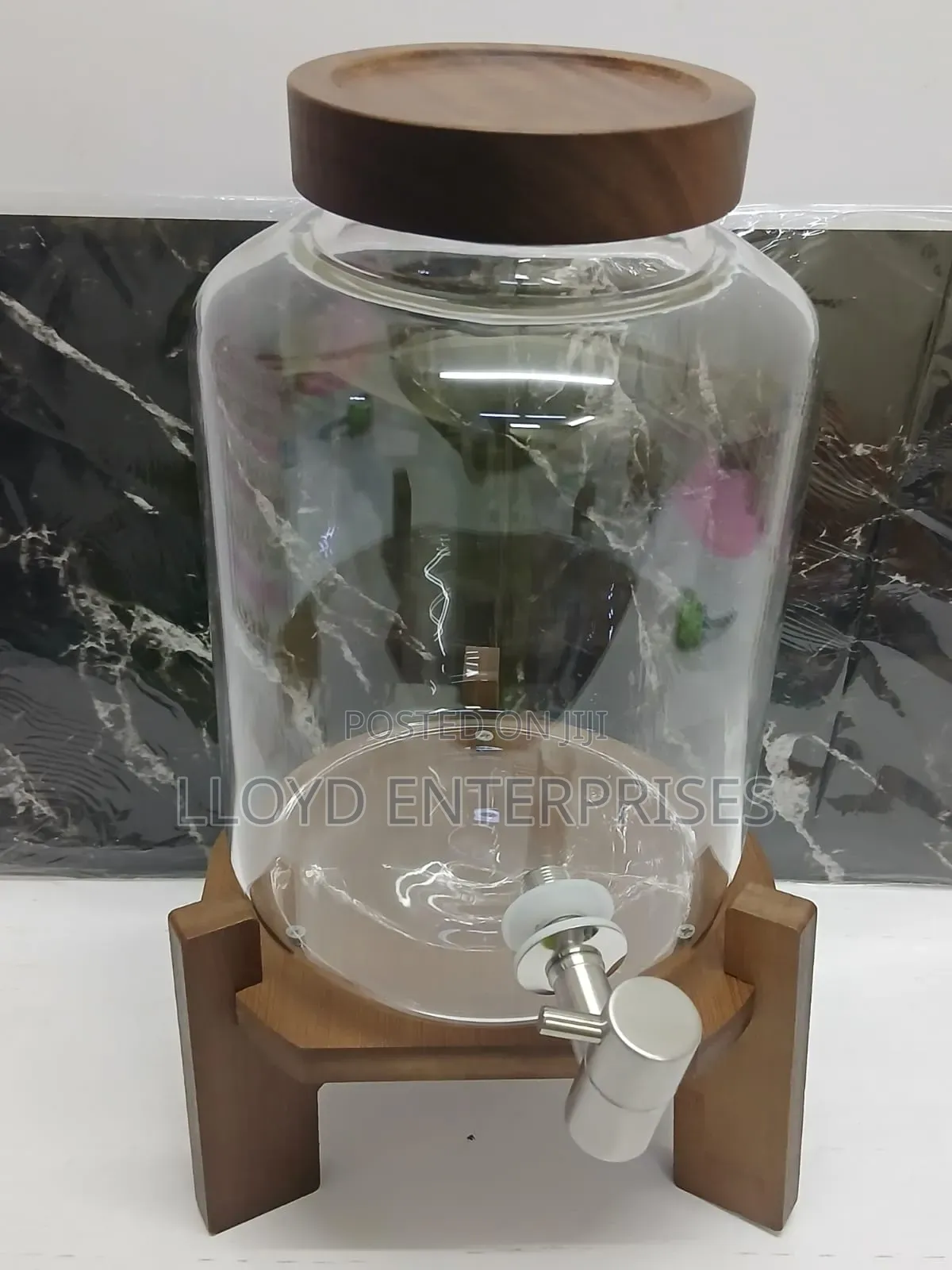 *Juice/Beverage Dispenser With Stand
