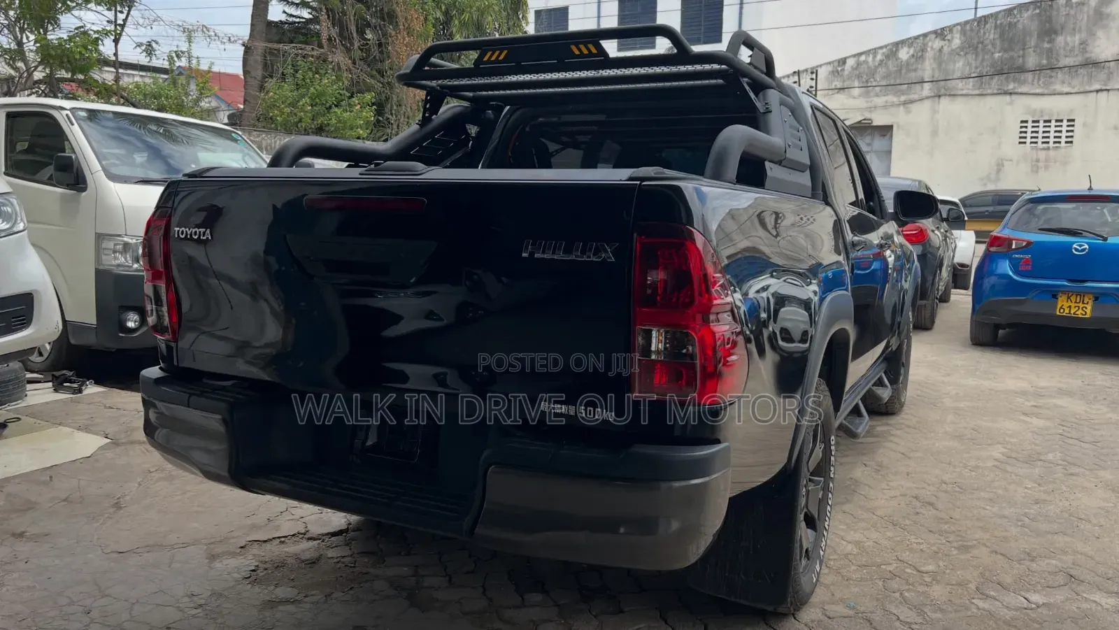 Toyota Hilux 2019 Black