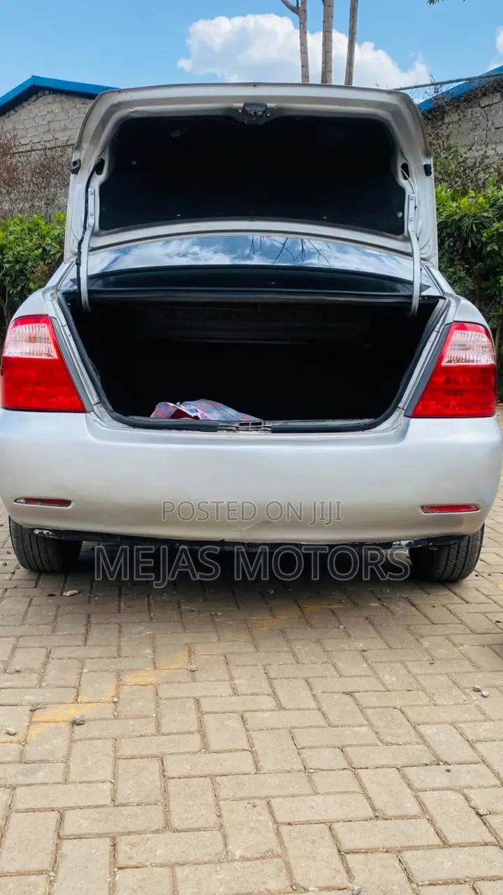 Toyota Corolla 2006 Silver