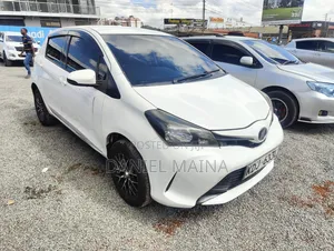 Toyota Vitz 2015 White
