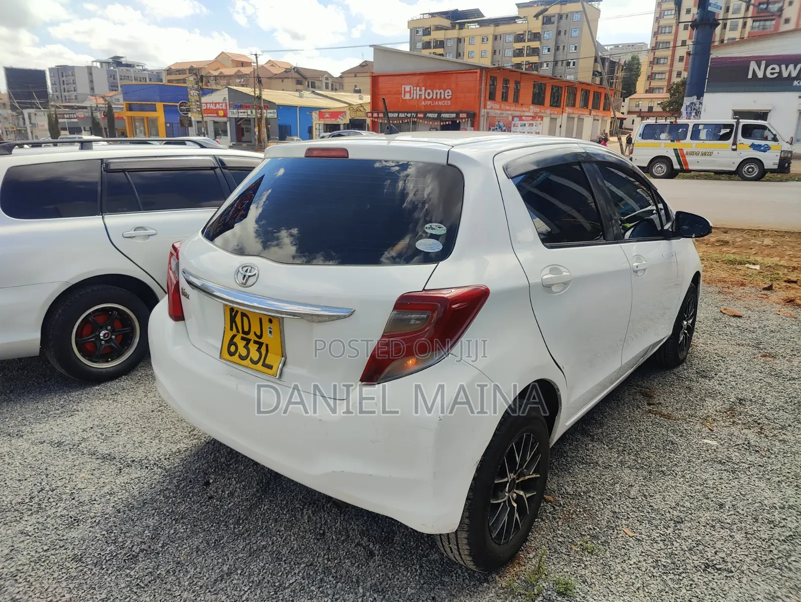 Toyota Vitz 2015 White