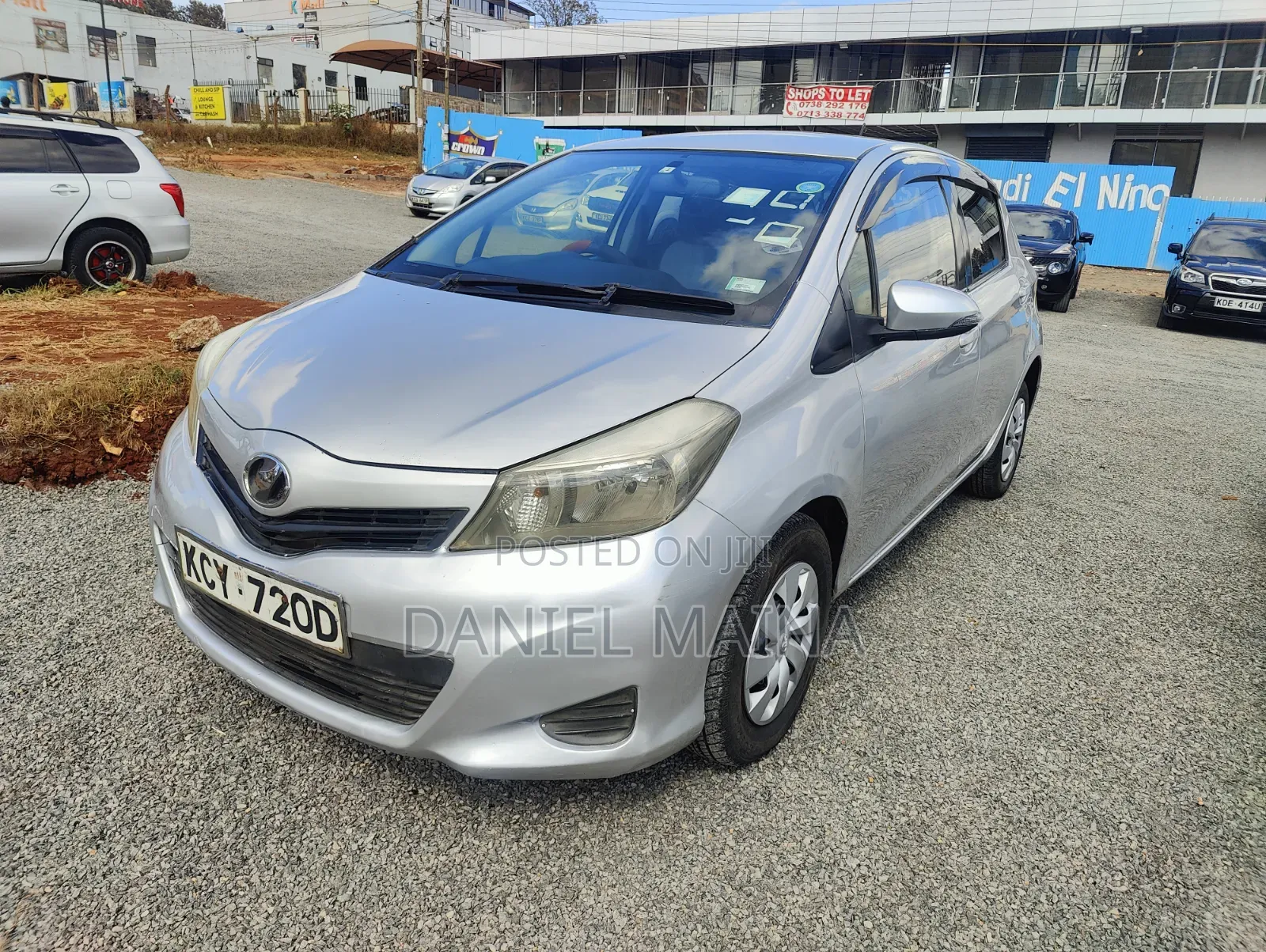 Toyota Vitz 2012 Silver