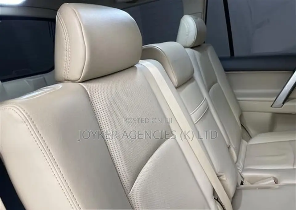 Toyota Land Cruiser Prado 2.8 2019 White
