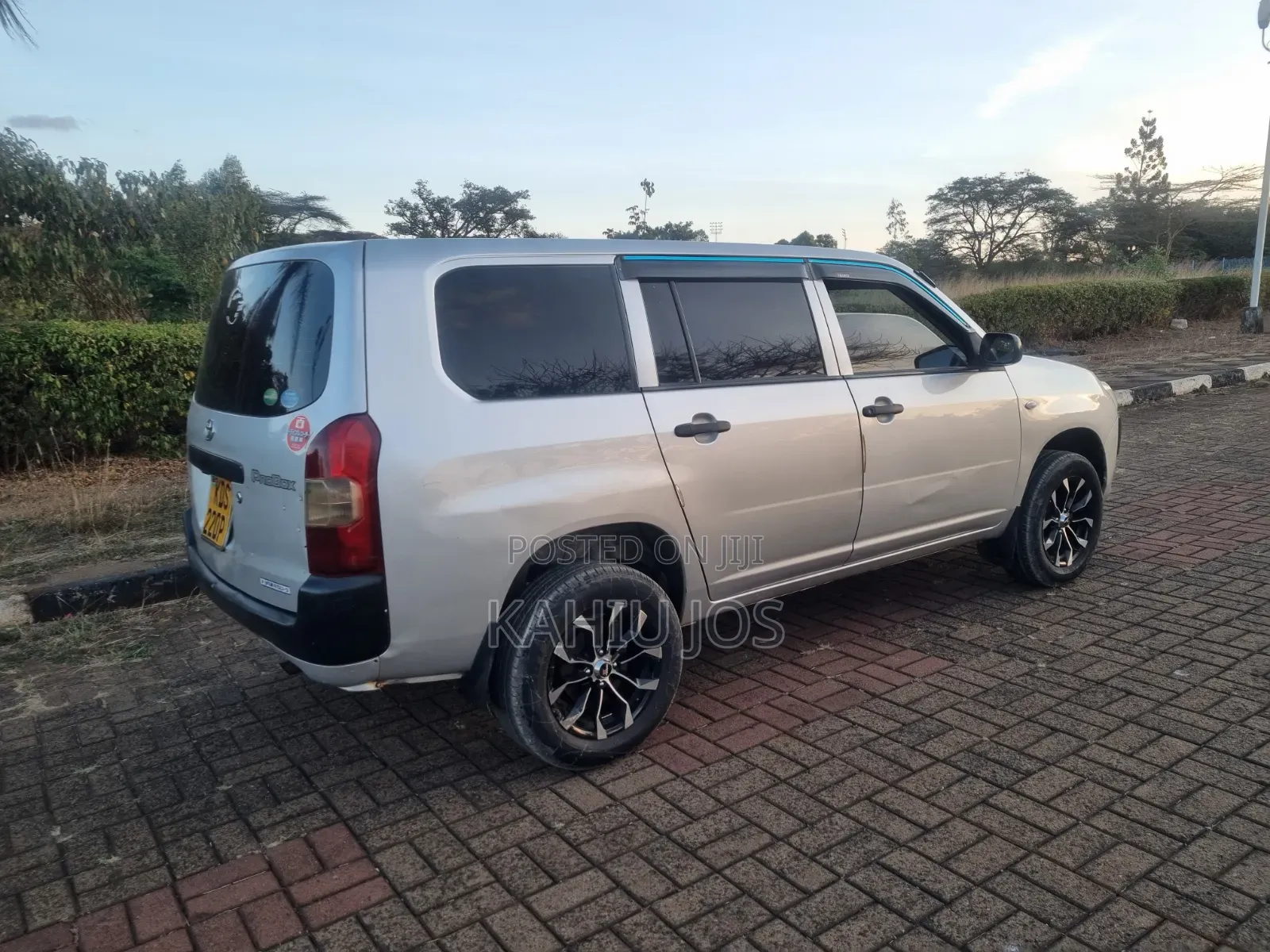 Toyota Probox 2018 Silver