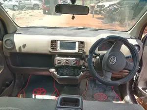 Toyota Passo 2015 Brown