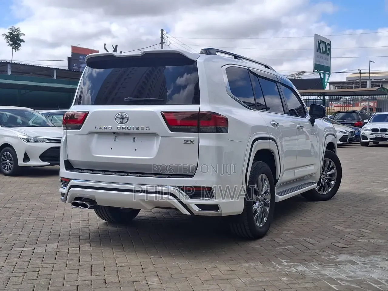 Toyota Land Cruiser 2024 White