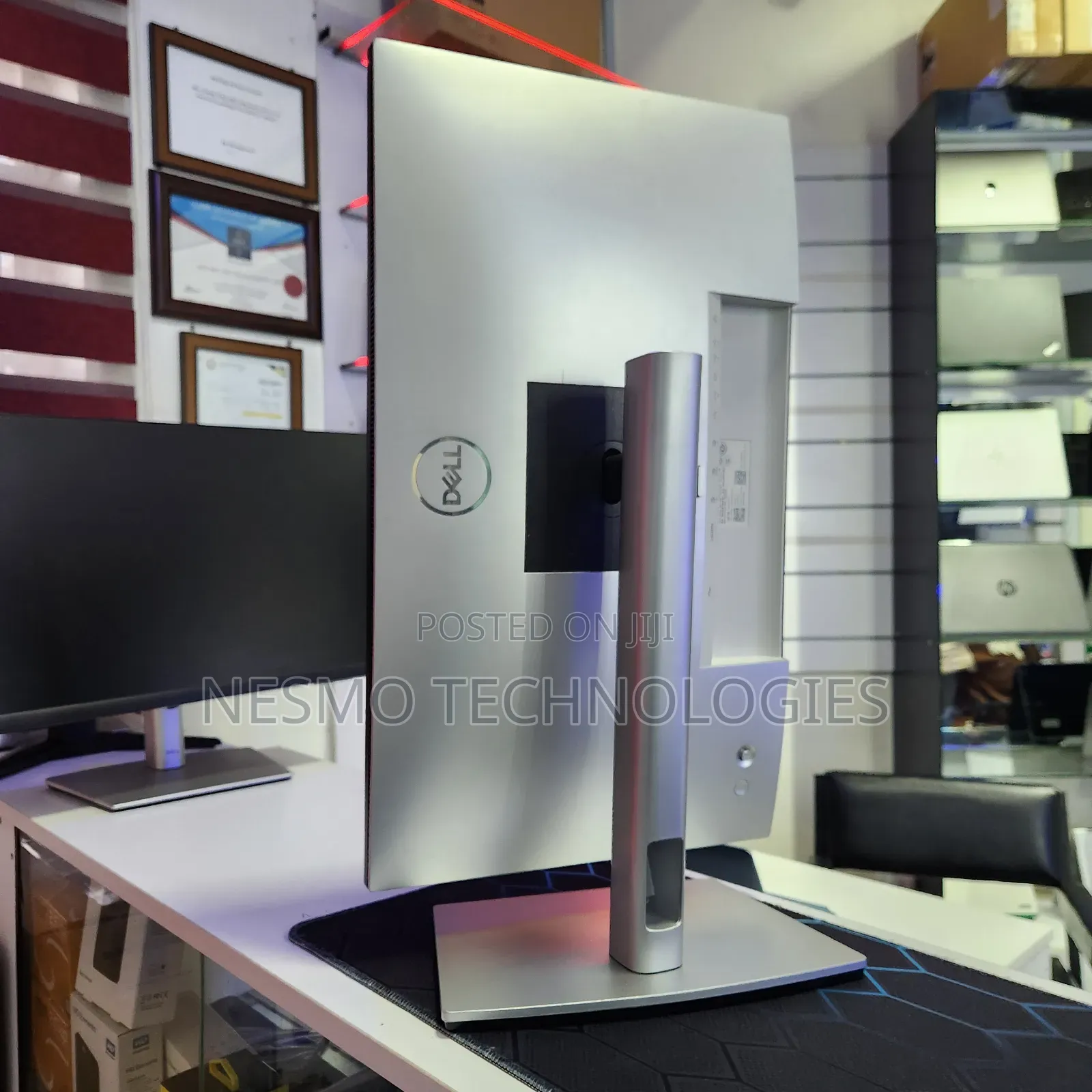 Dell Ultrasharp 24