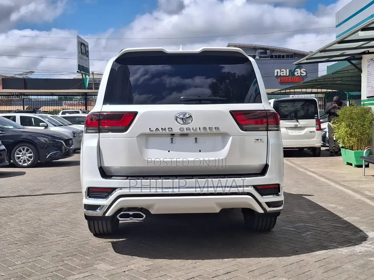 Toyota Land Cruiser 2024 White