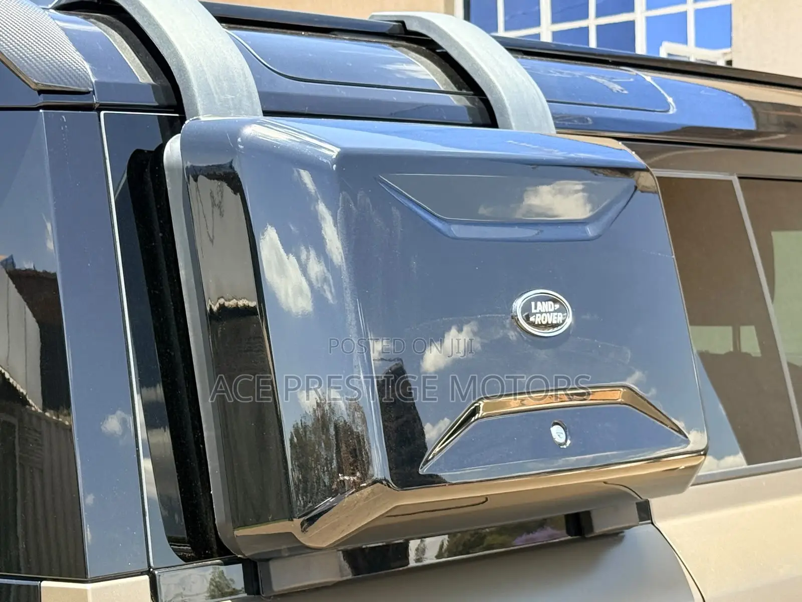 Land Rover Defender 2022