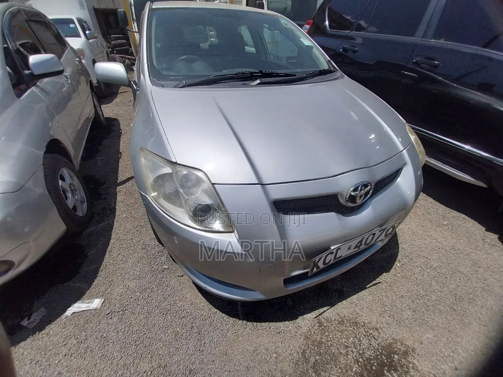 Toyota Auris 2010 Silver