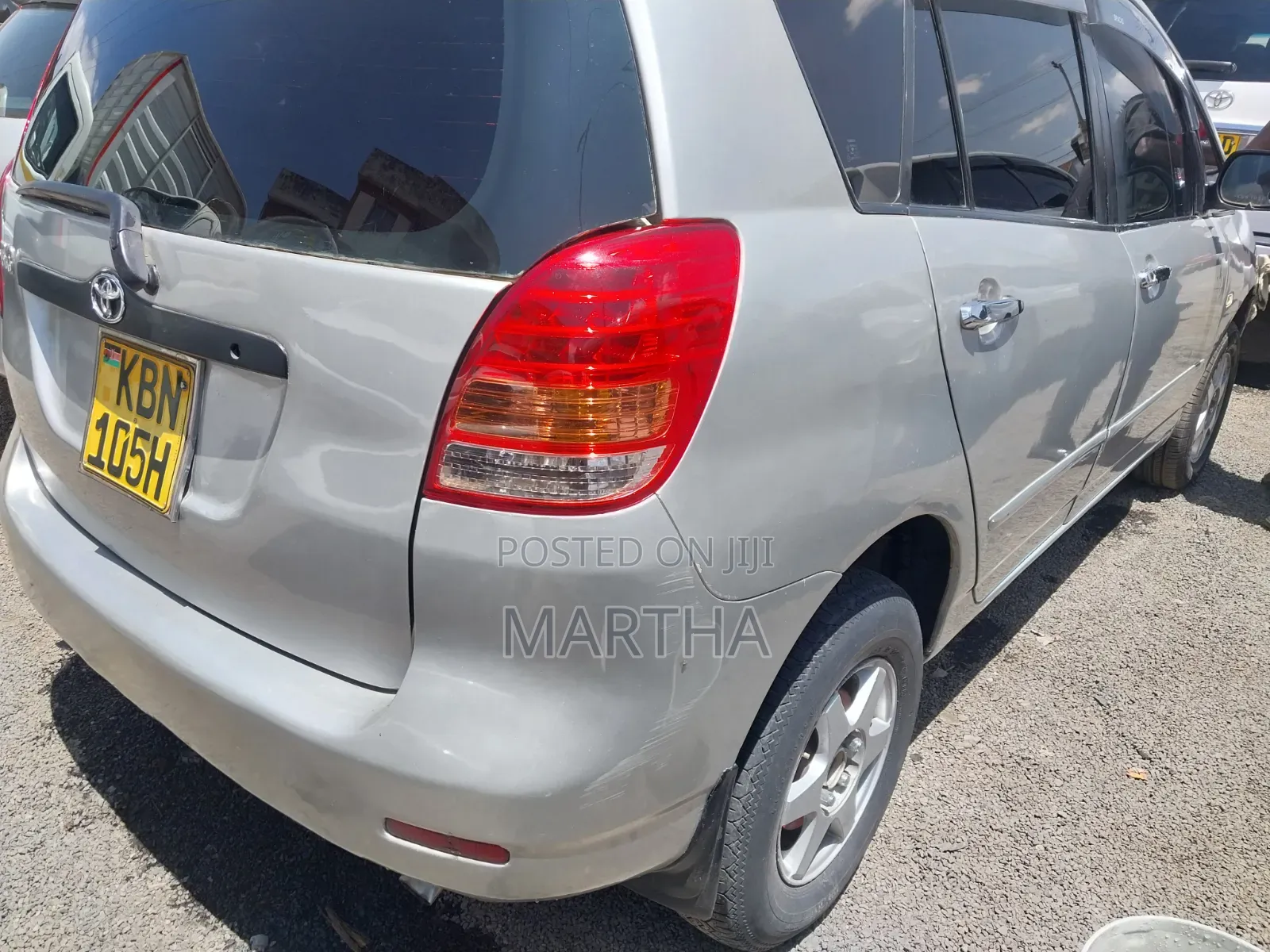 Toyota Auris 2010 Silver