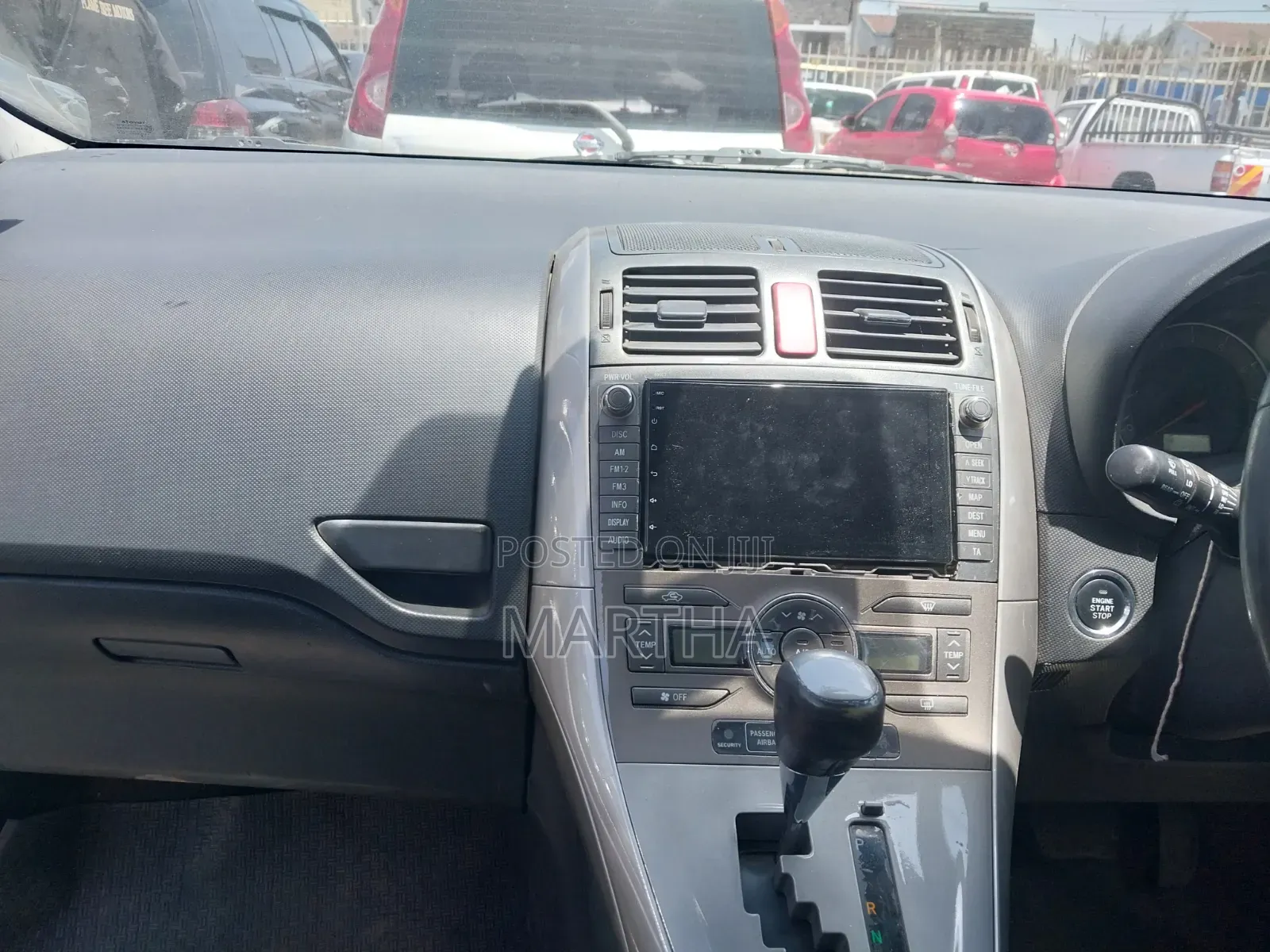Toyota Auris 2010 Silver