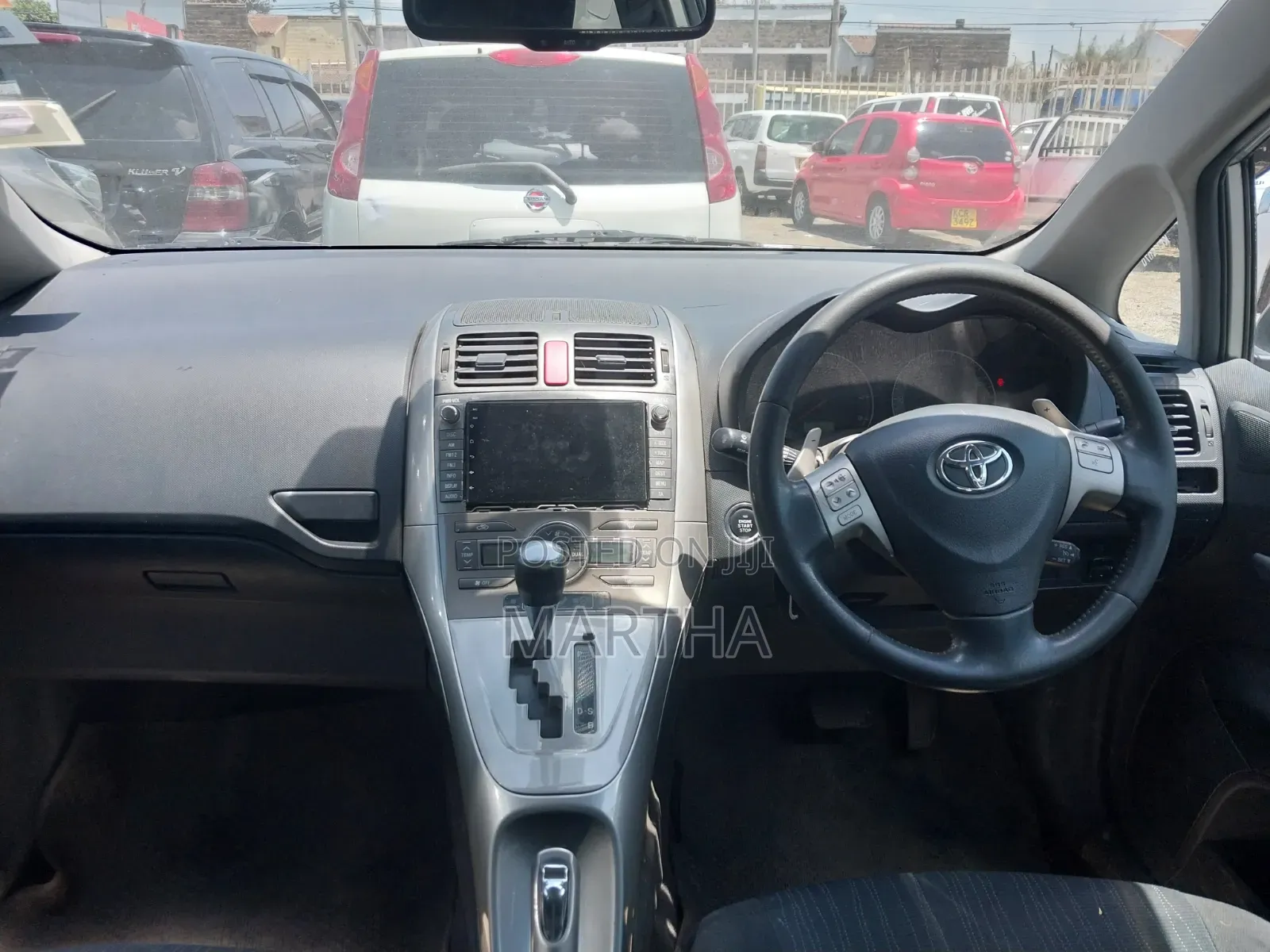Toyota Auris 2010 Silver