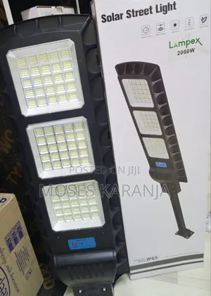 2000W Solar Street Light With Solar Panel & Remote Control
