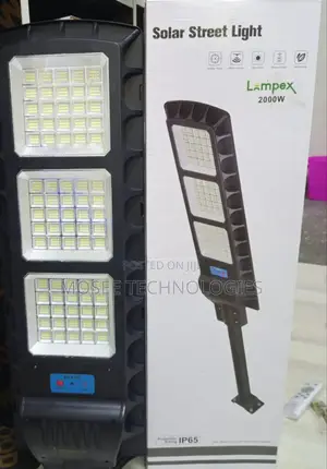 2000W Solar Street Light With Solar Panel & Remote Control