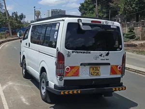 Toyota HiAce 2015 White