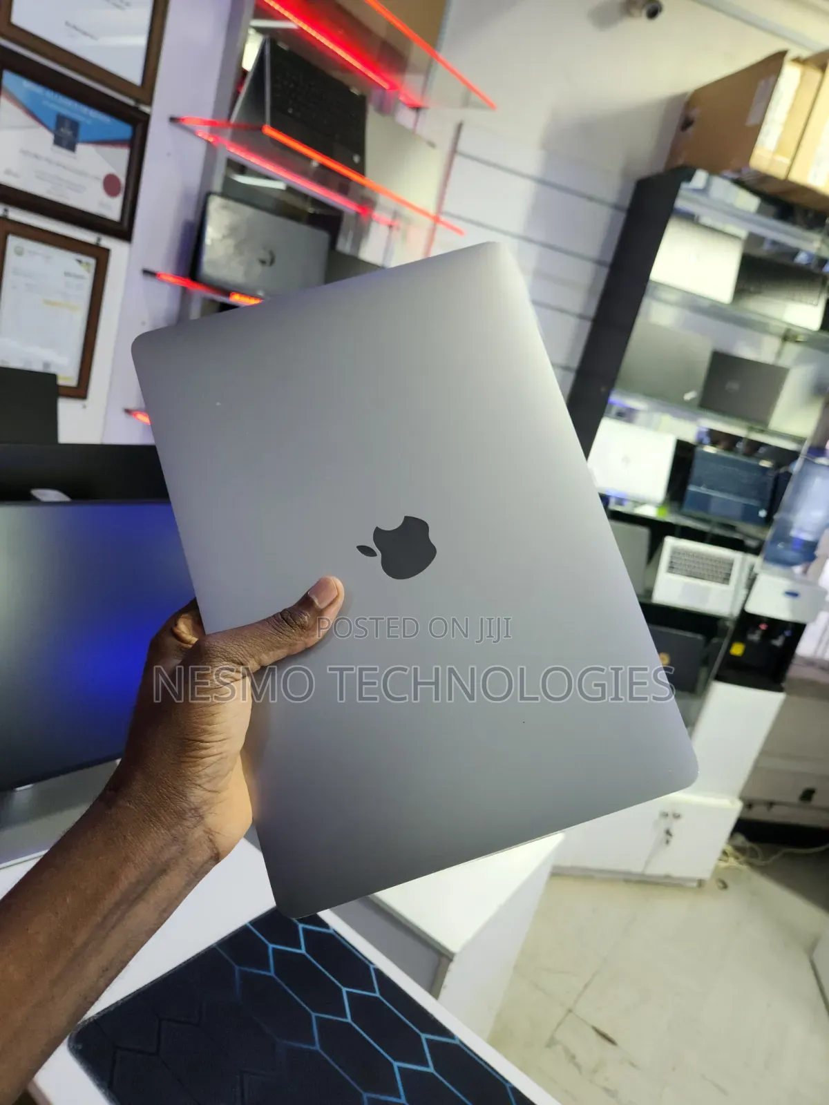 Laptop Apple MacBook Air 2020 8GB Intel Core i5 SSD 128GB