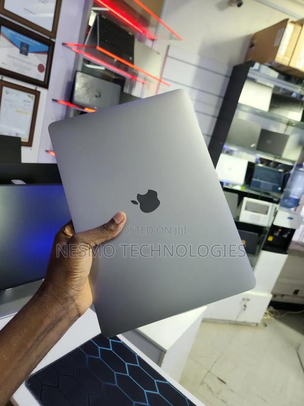Laptop Apple MacBook Air 2020 8GB Intel Core i5 SSD 128GB