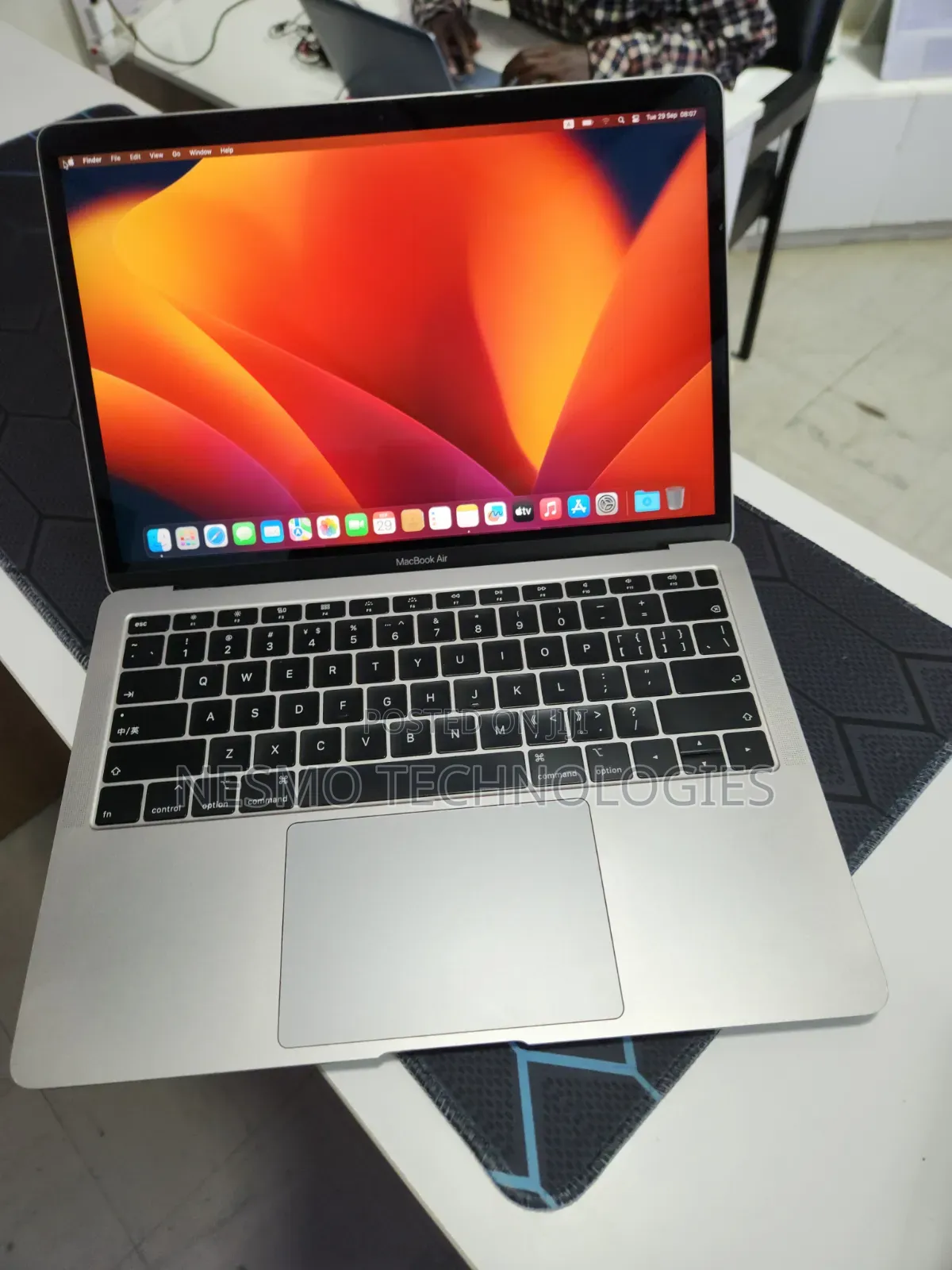 Laptop Apple MacBook Air 2020 8GB Intel Core i5 SSD 128GB