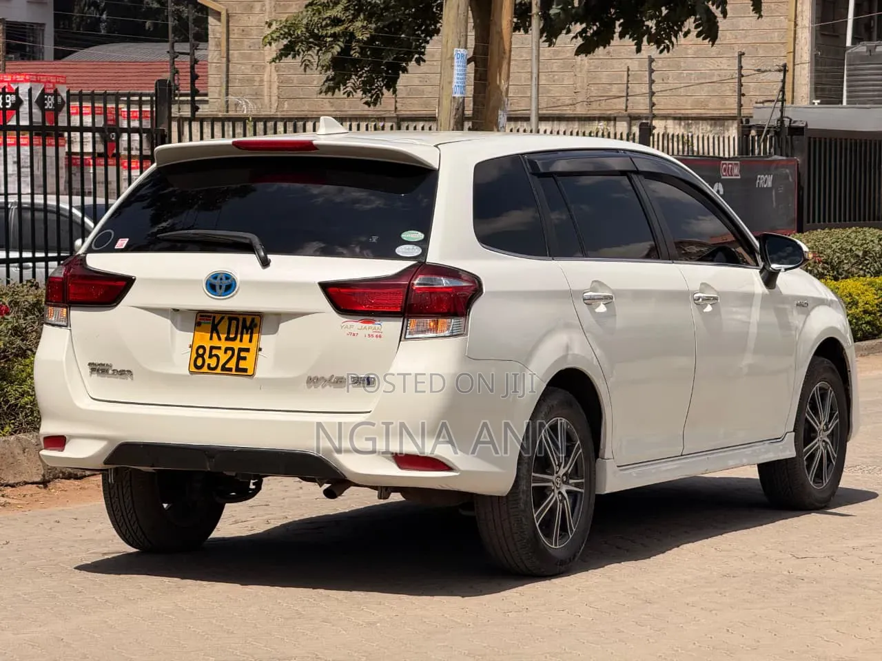 Toyota Corolla Fielder 2016 Silver
