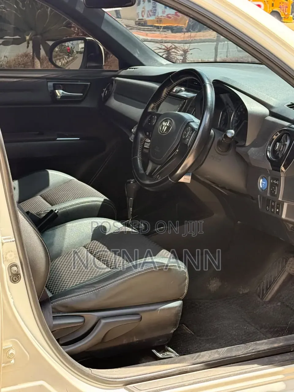 Toyota Corolla Fielder 2016 Silver