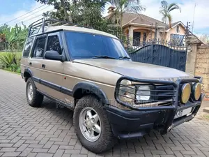 Land Rover Discovery 1997 Gold