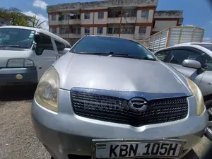 Toyota Raum 2005 Silver
