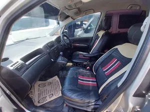 Toyota Raum 2005 Silver