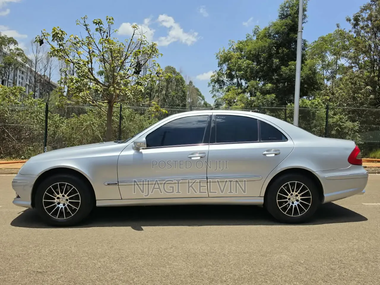 Mercedes-Benz E300 2008 Silver