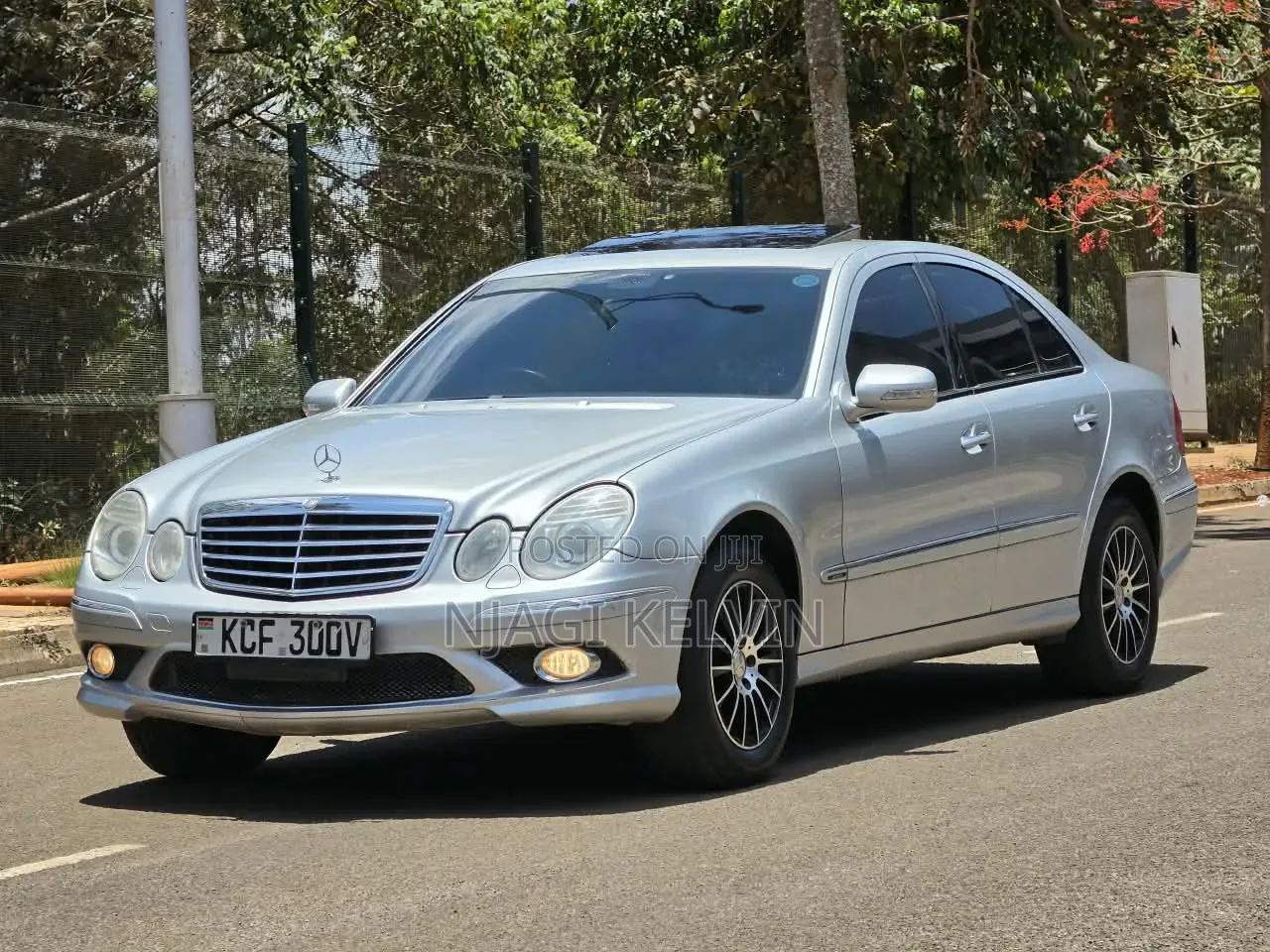 Mercedes-Benz E300 2008 Silver