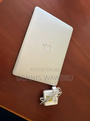 Laptop Apple MacBook Air 8GB Intel Core i5 HDD 128GB