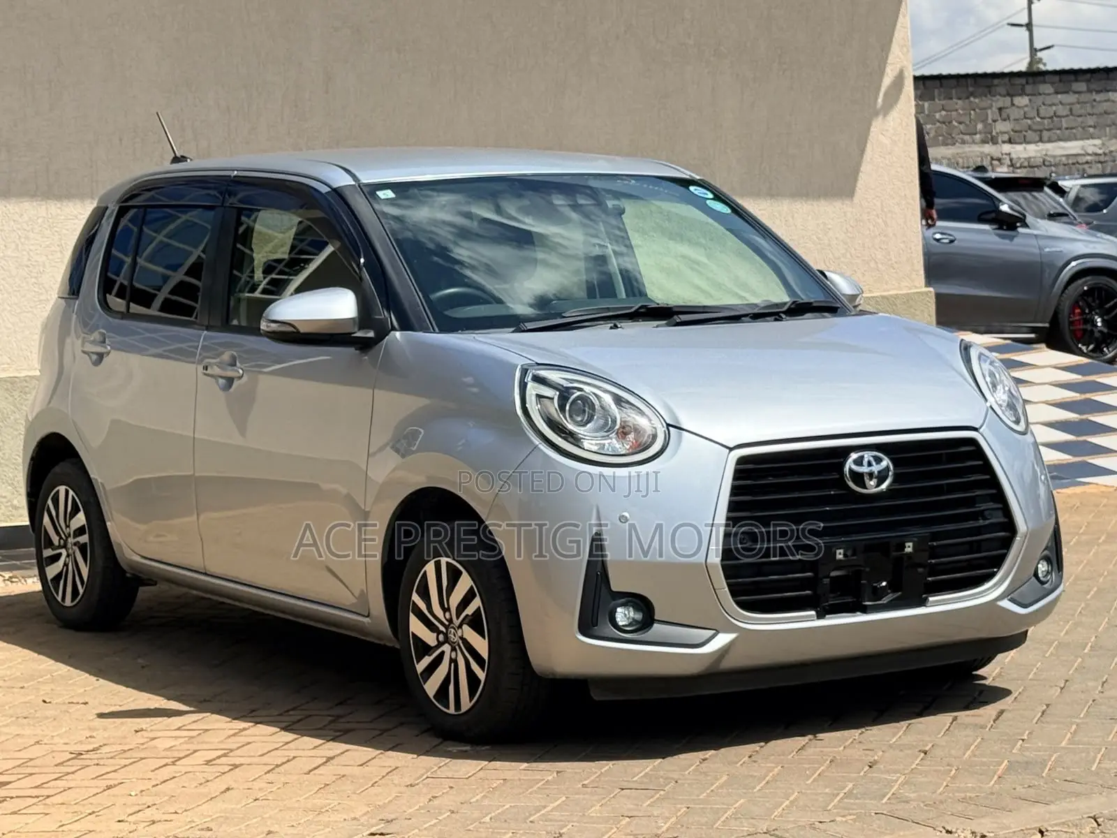 Toyota Passo 2019 Silver