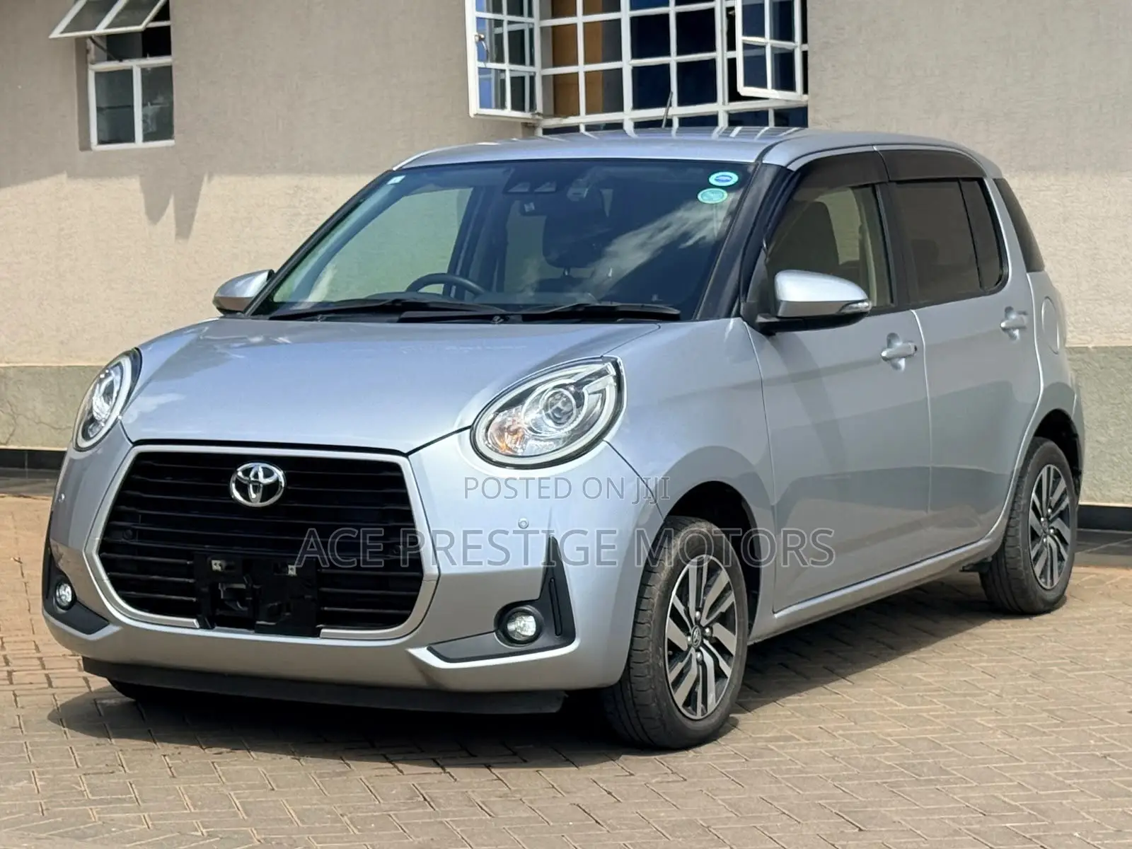 Toyota Passo 2019 Silver