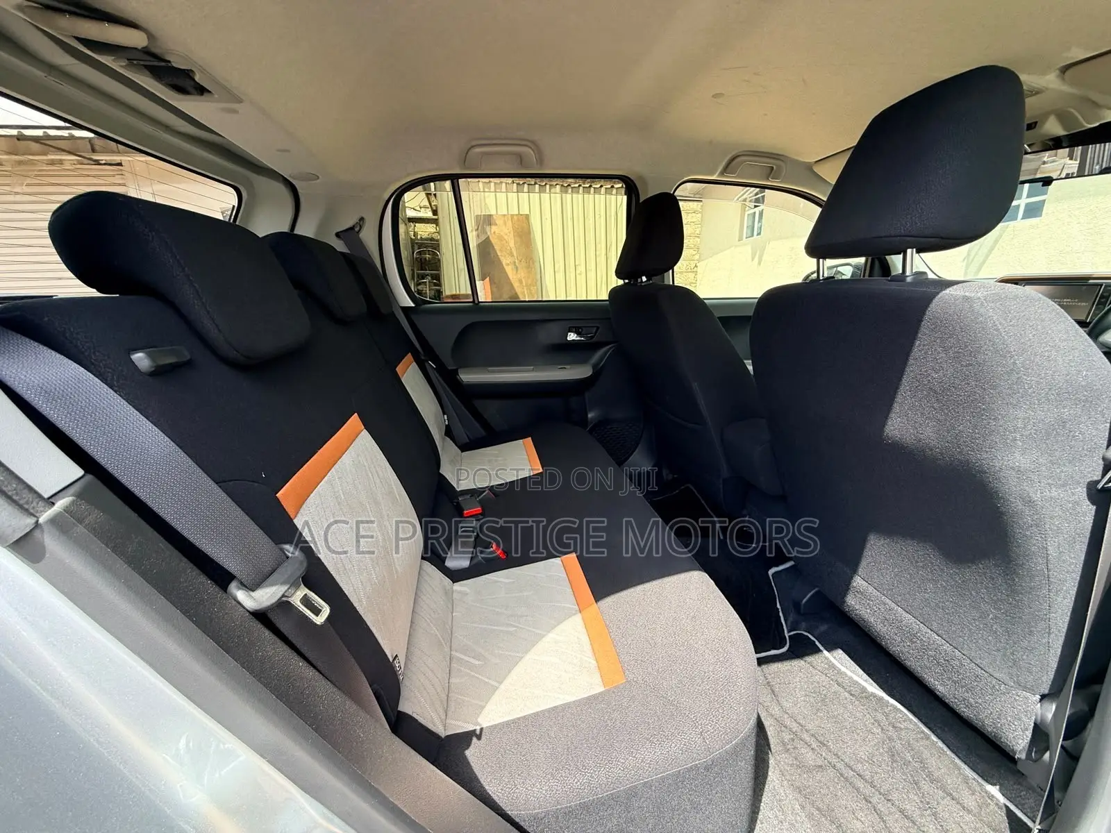 Toyota Passo 2019 Silver