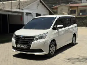 Toyota Noah 2.0 FWD (7 Seater) 2017 White