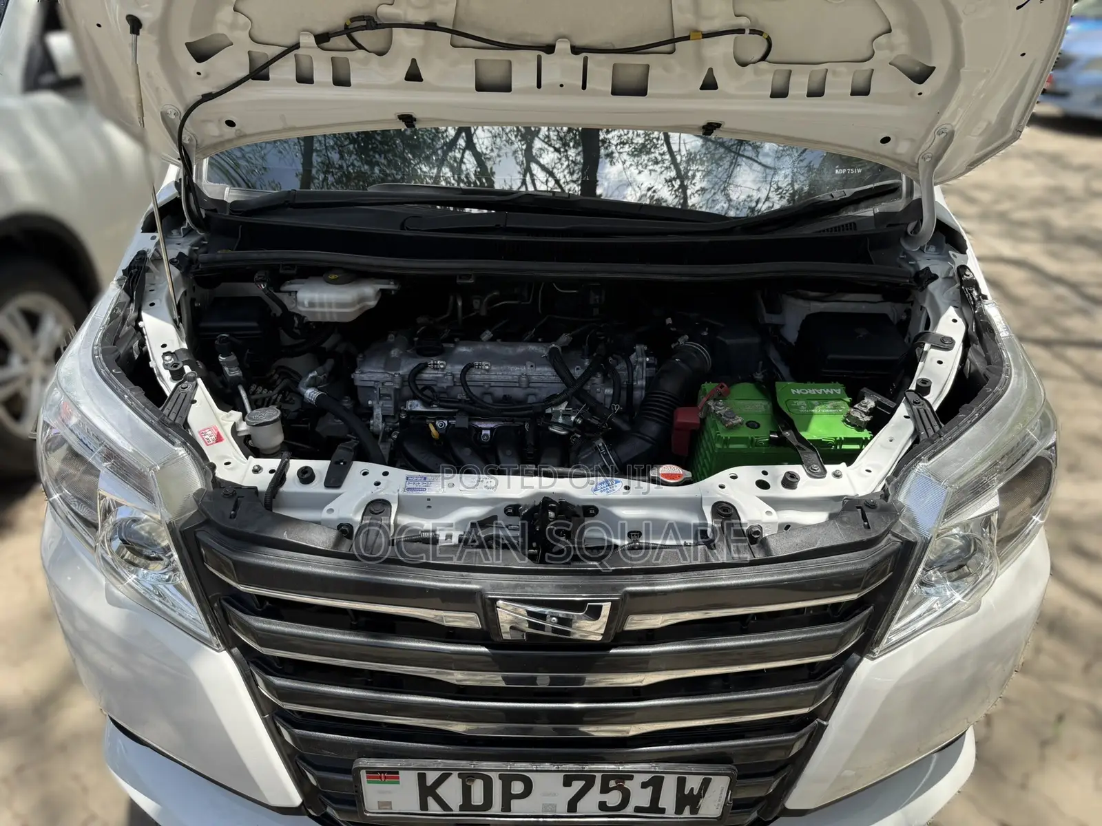 Toyota Noah 2.0 FWD (7 Seater) 2017 White