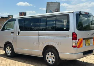 Toyota HiAce 2009 Silver