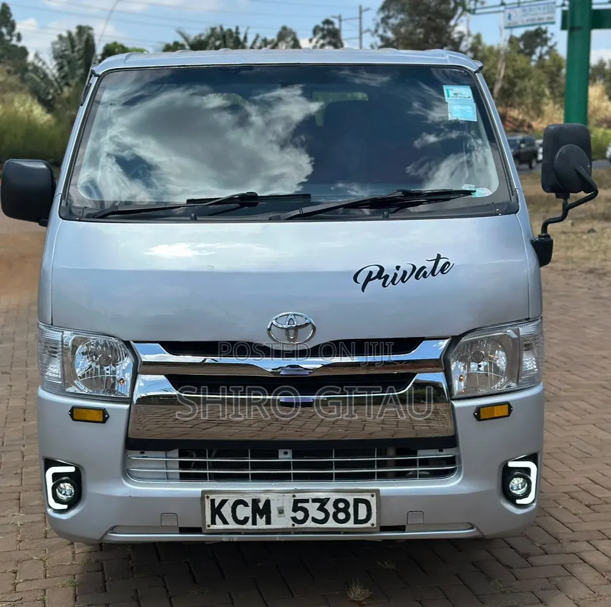 Toyota HiAce 2009 Silver