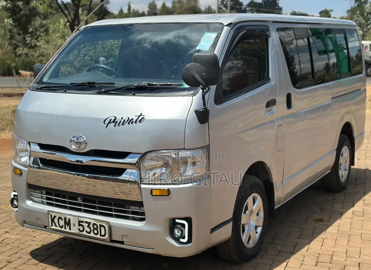 Toyota HiAce 2009 Silver
