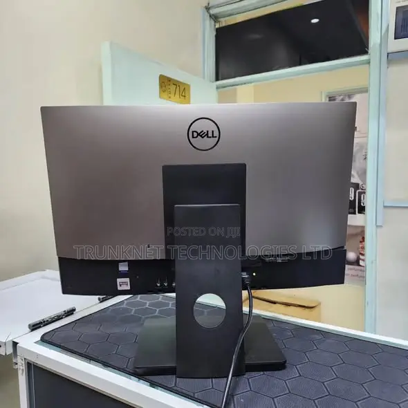 Desktop Computer Dell OptiPlex 7460 8GB Intel Core i5 SSD 256GB