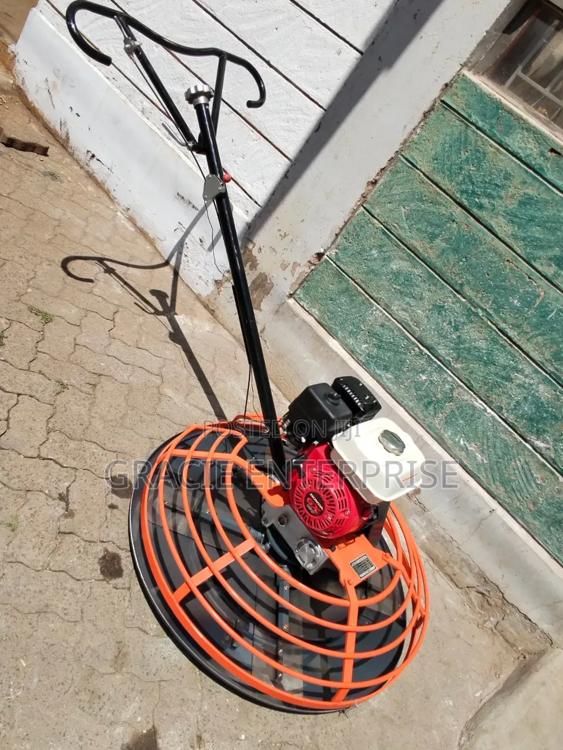 Concrete Helicopter, Power Float Machine