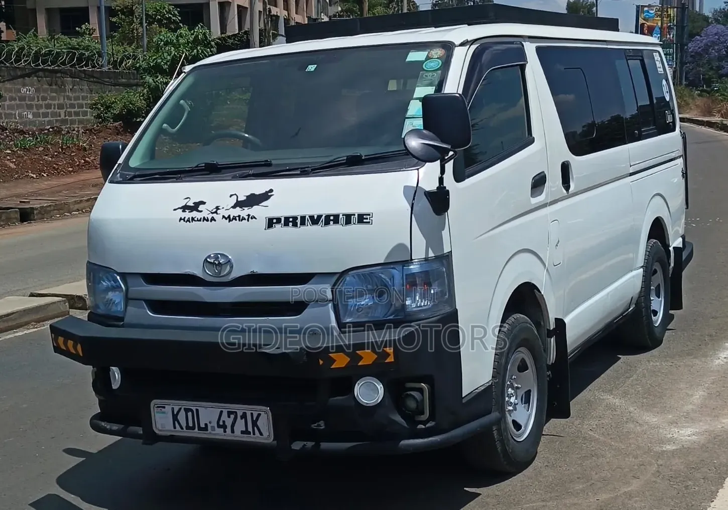 Toyota HiAce 2015 White