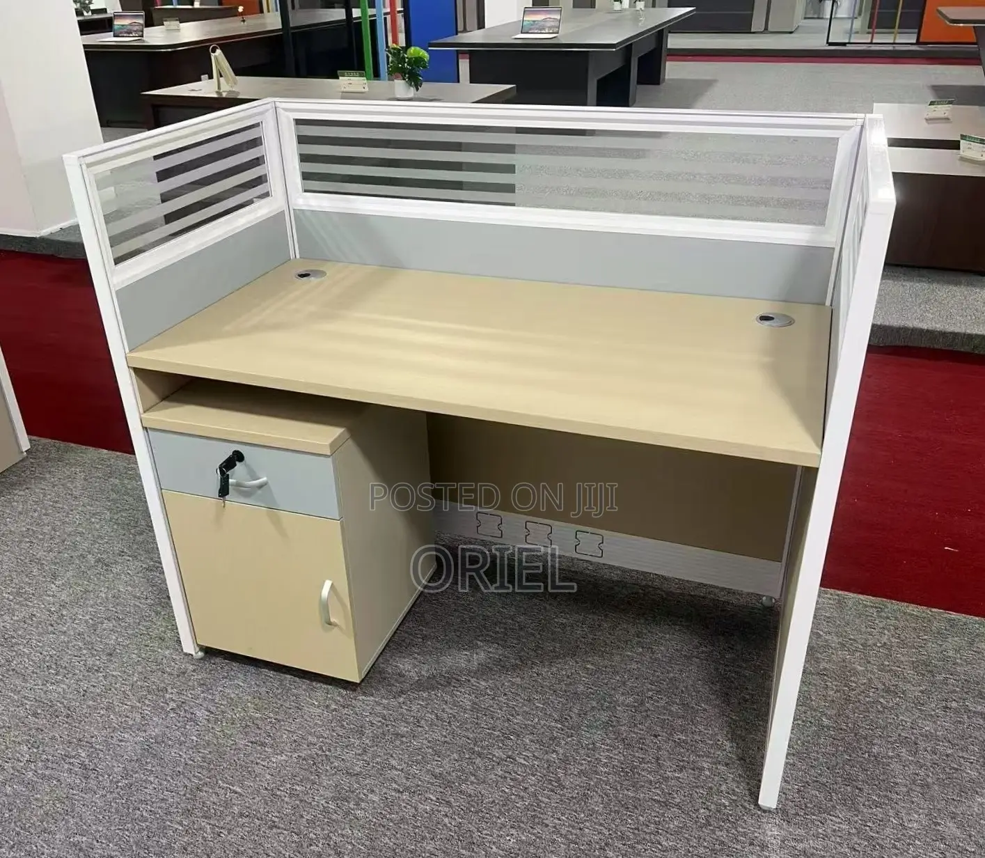 1-Seater Office Workstation : Individual Staff Desk Workstation